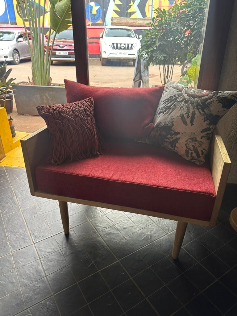 Noniita Chair Mugavoo with Macrame Pillow